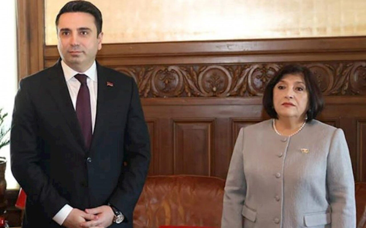 Sahibə Qafarova və Alen Simonyan arasında görüş başladı