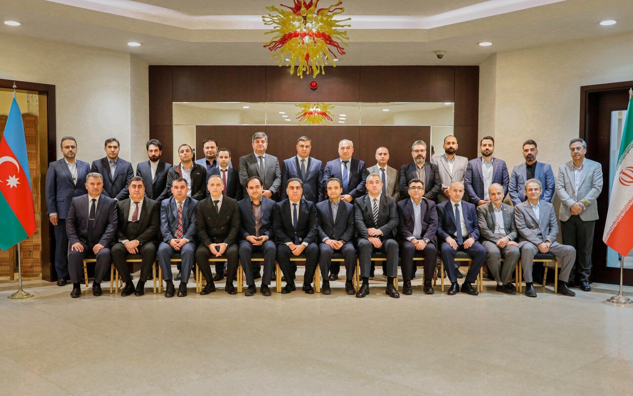 Azərbaycan və İran nümayəndələri bəzi məsələləri müzakirə etdilər