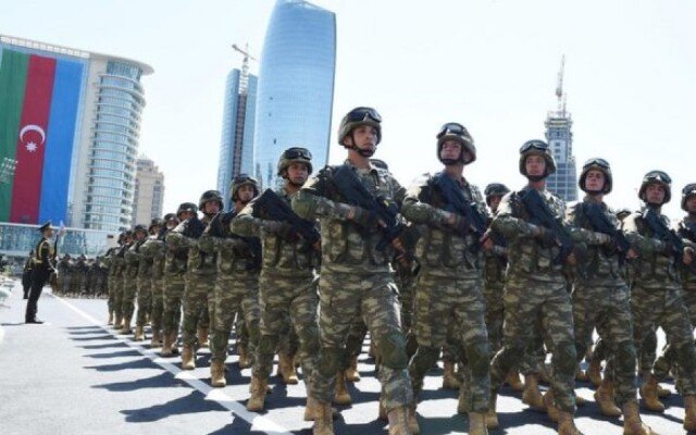 Hərbi və xüsusi rütbəli şəxslərin təqvimi xidmət müddətinə aid edilən günlər müəyyənləşdi