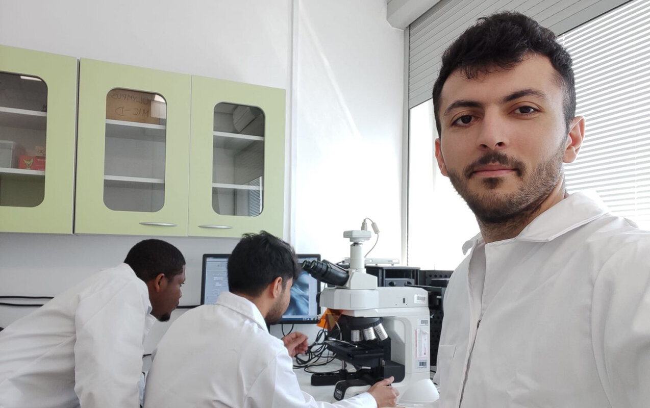 BMU məzununun xərçənglə bağlı elmi nailiyyəti dünyada geniş rezonans doğurdu - Fotolar