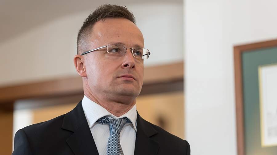 Szijarto: Aİ Budapeştdə keçirilən Rusiya-ABŞ sammitinə təəccüb və həsədlə baxdı