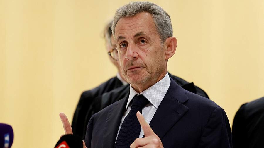 “Daily Mail” qəzeti Sarkozinin həbsxanada zorakılığa məruz qalması barədə məlumat yayıb