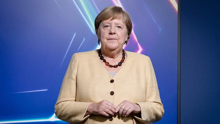 Angela Merkel Avropanın ən zərərli siyasətçilərindən biridir - Morawiecki