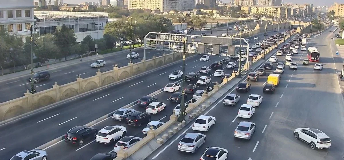 Bakıda 12 istiqamətdə tıxac var