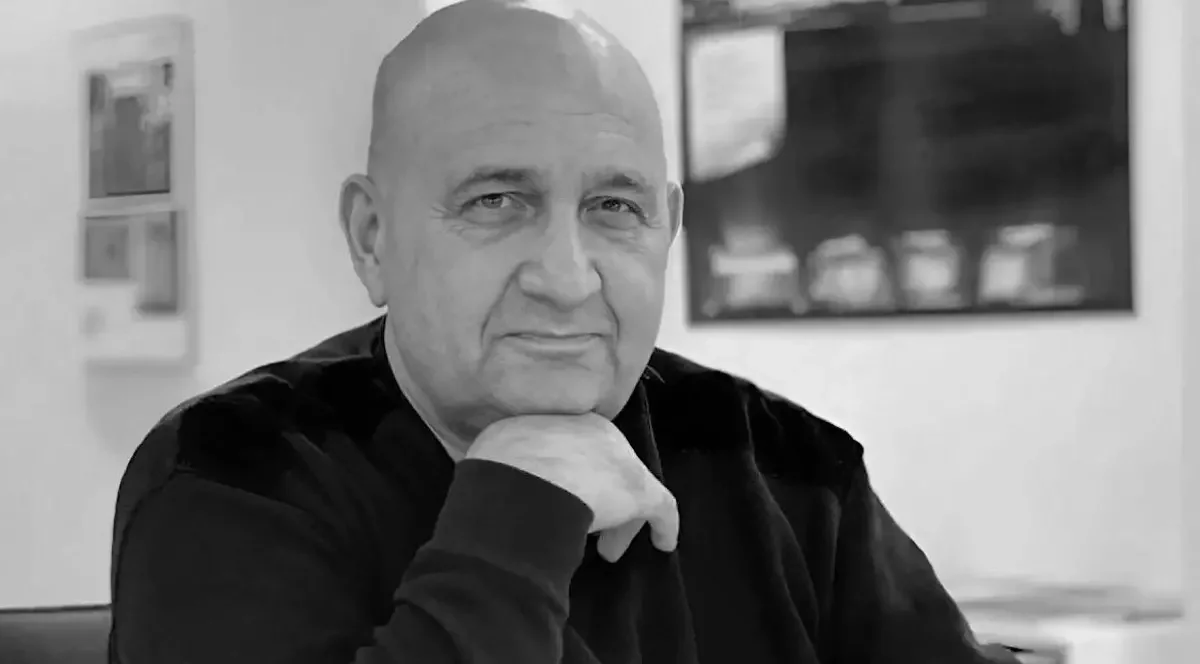 Tanınmış memar qızının gözü qarşısında güllələndi