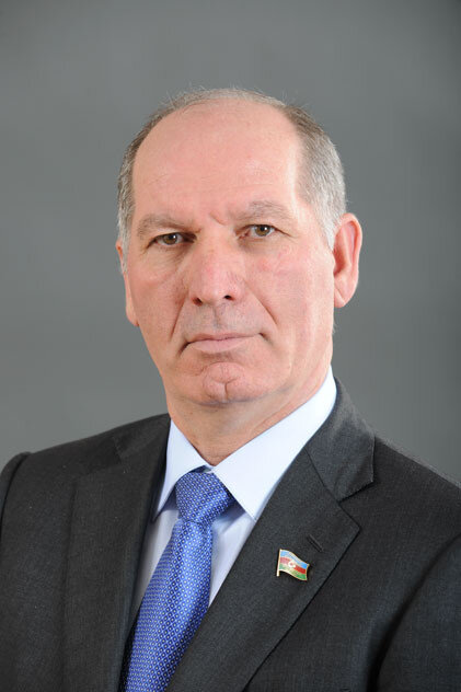 Keçmiş deputat Ramiz Mehdiyevin kürəkəni ilə şərikdir?