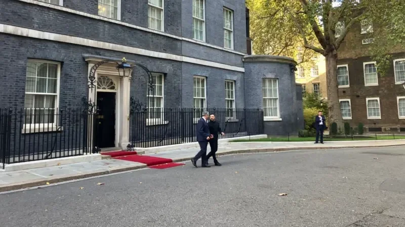 Starmer və Zelenski Downing Street-də danışıqları yekunlaşdırırlar