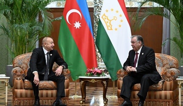 İlham Əliyev İmaməli Rəhmanla təkbətək görüşdü