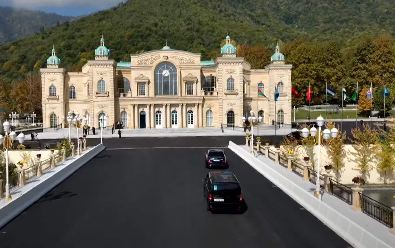 Qəbələdə Zirvə Görüşü keçirilir - Canlı