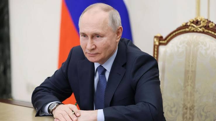 Putin: Mən imperator deyiləm, konkret müddətə seçilmiş prezidentəm