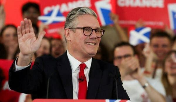 Böyük Britaniyanın baş naziri Hindistana gəlir