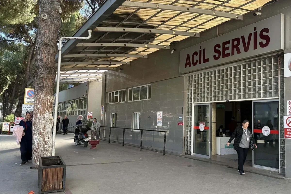 Türkiyədə onlarla tibb işçisi qidadan zəhərlənib