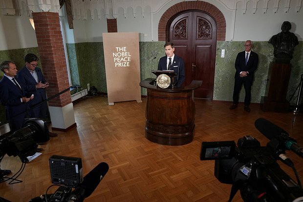 Putin Nobel Sülh Mükafatının təqdimetmə mərasimini şərh edib