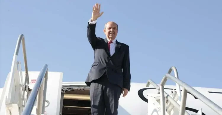 Ersin Tatar Azərbaycana gəldi