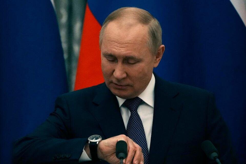 Putin əsəbiləşdi: Məni onunla müqayisə etməyin!