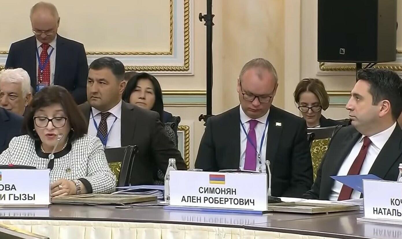 Qafarova və Simonyan nələri müzakirə etdi?