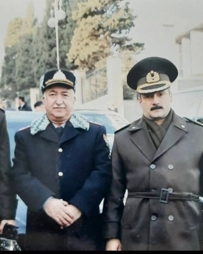 Polkovnik yeni generaldan danışdı....