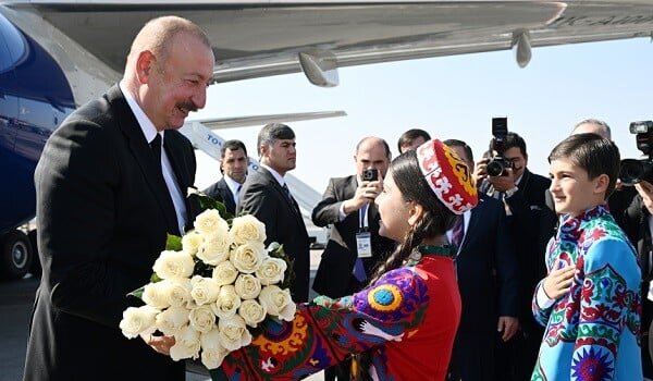 İlham Əliyev Düşənbədə səfərdədir