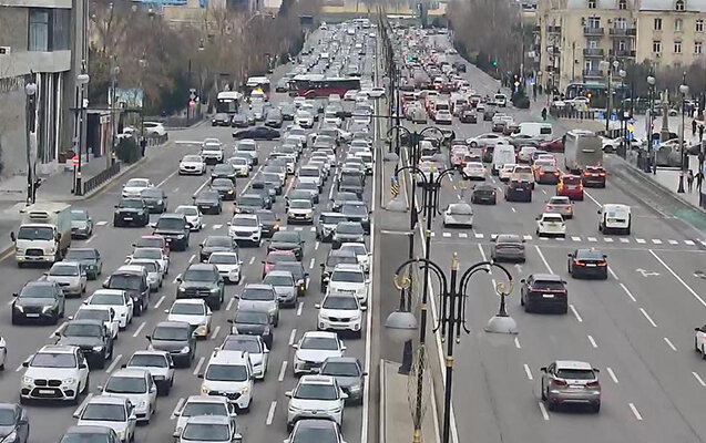 Paytax yollarında tıxac var