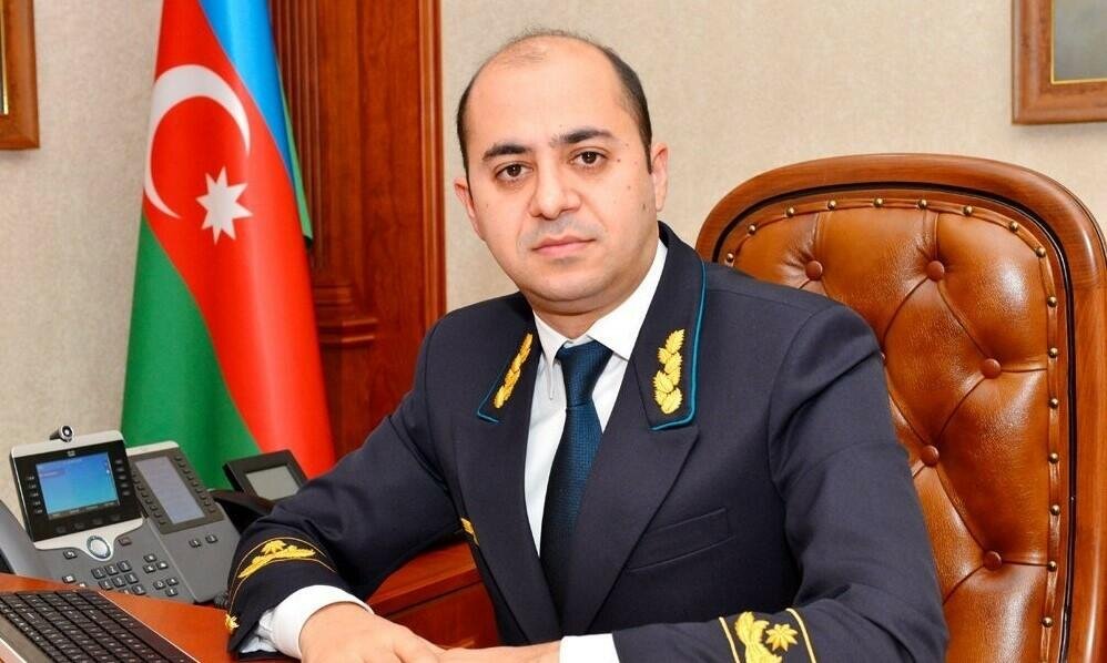 Vüsal Aslanov rəisi işdən çıxardı