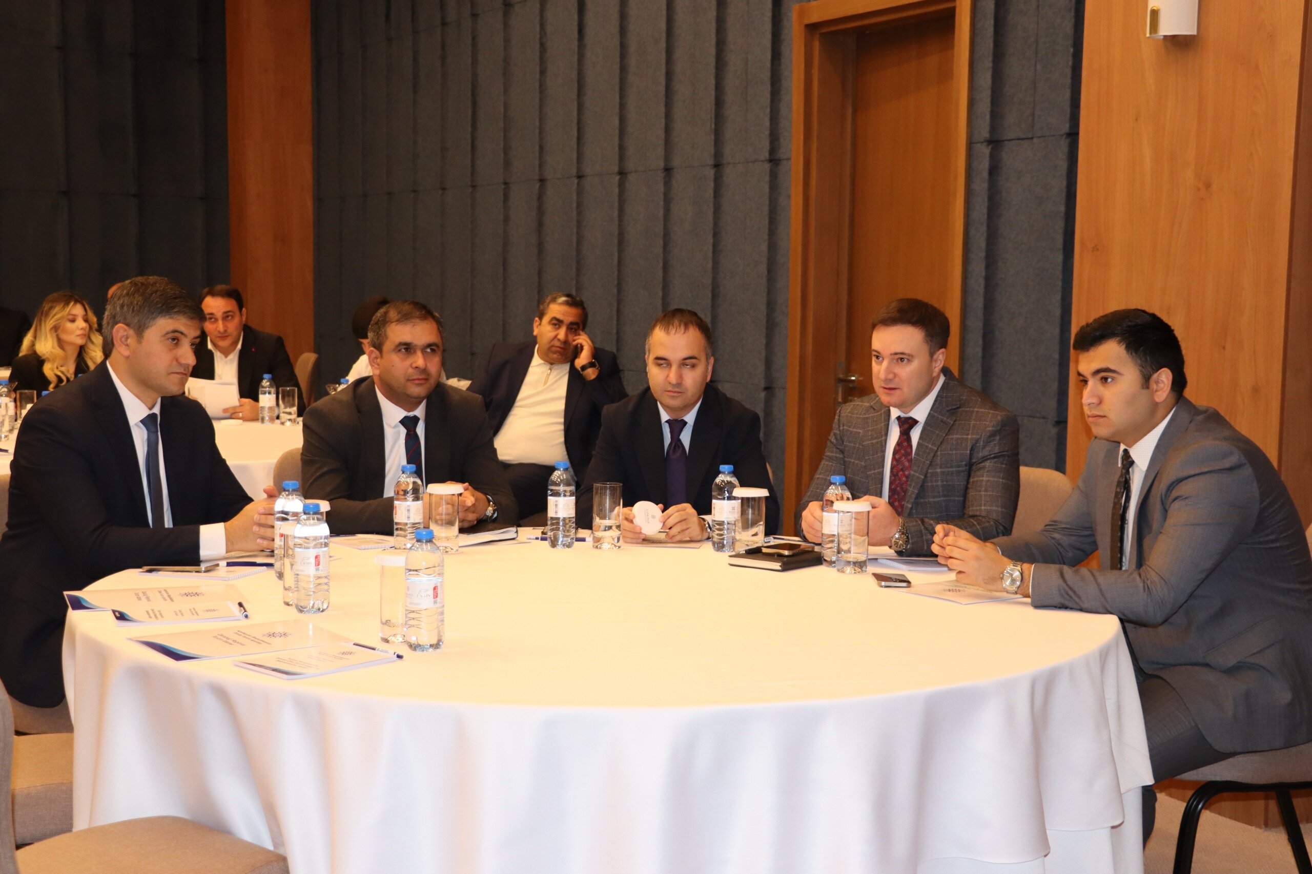 Yayda 500 mindən çox turist azad olunmuş ərazilərə səfər edib