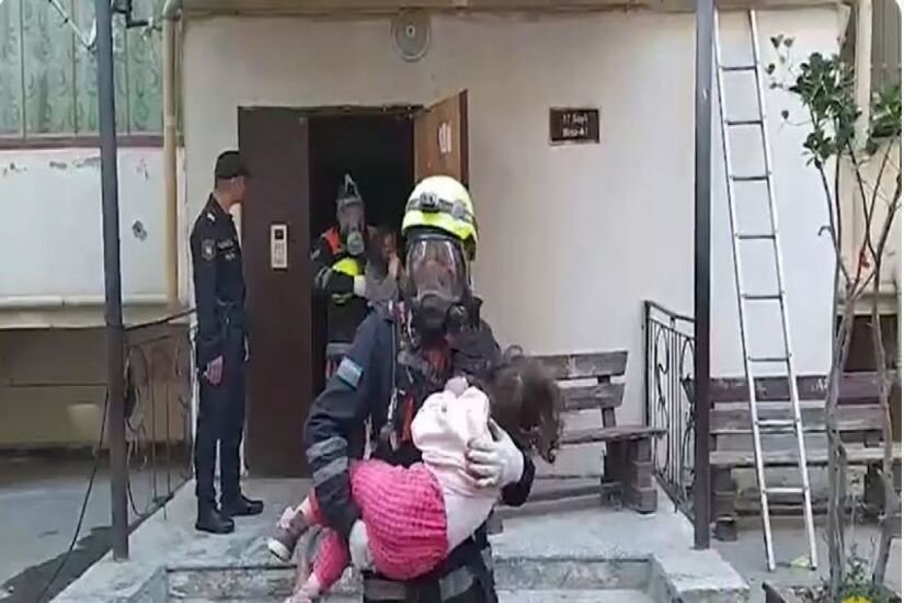 “AAAF park” yaşayış kompleksində yanğın baş verib, 15 nəfər təxliyə olundu