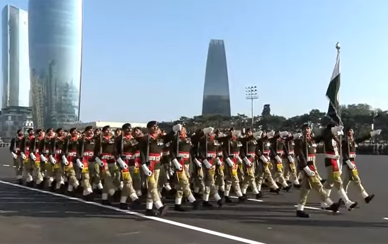 Türkiyə və Pakistan Ordusunun paradda keçidi