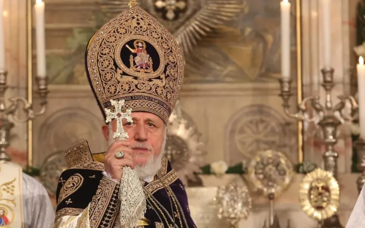 Erməni katolikosun qardaşı həbs edildi