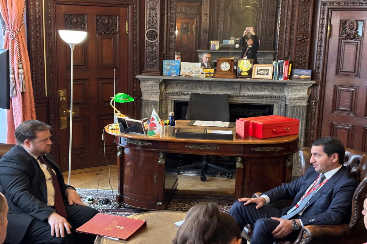 Hikmət Hacıyev “Qarabağ”la “Çelsi”yə uğurlar arzuladı