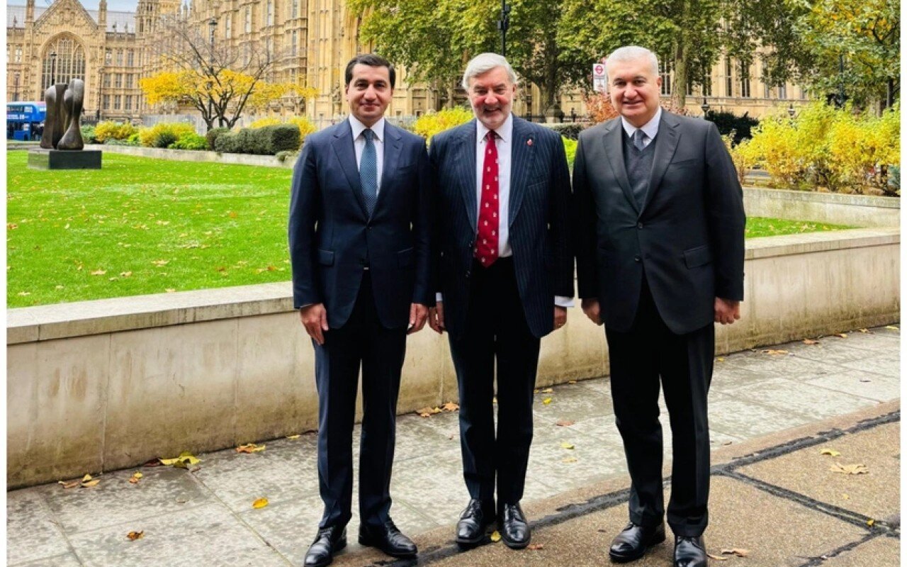 Hikmət Hacıyev Con Alderdays ilə görüşdü