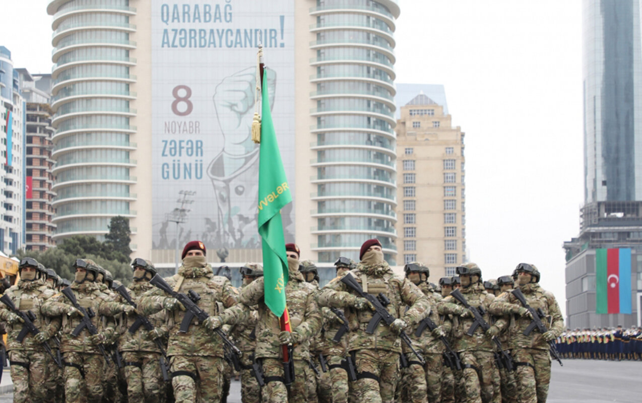 Bakıda Vətən müharibəsində Qələbənin beşinci ildönümünə həsr olunmuş Hərbi parad keçirilir-CANLI