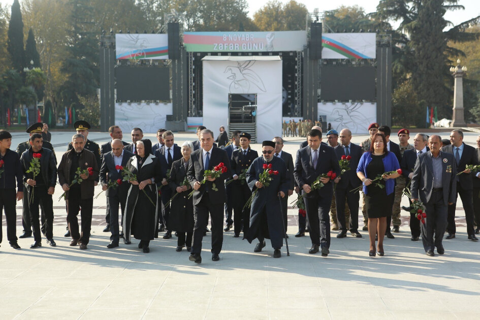 Gəncədə Zəfər Gününə həsr olunmuş dəyirmi masa təşkil edilib