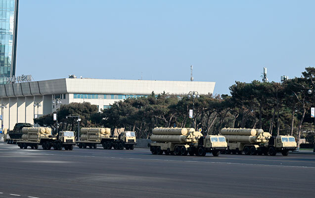 Paradda nümayiş etdirilən silah sistemləri, texnikalar və aviasiya vasitələri Azərbaycanın hərbi qüdrətinin əyani göstəricisidir