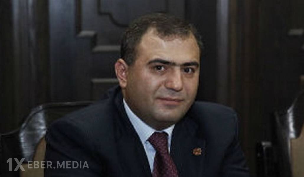 Keçmiş deputat axtarışa verilib