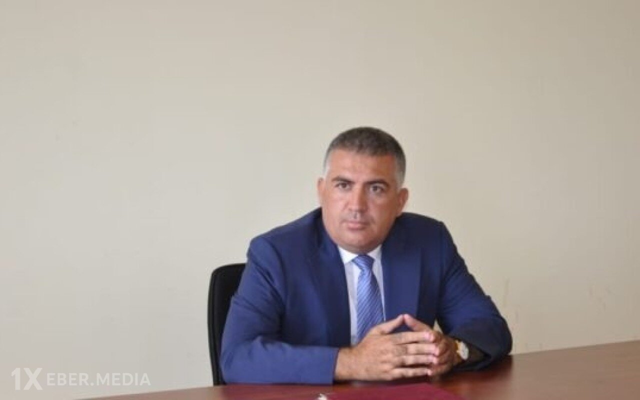 İcra başçısı arpasının pulunu istəyən kənd sakinlərini məhkəməyə verdi