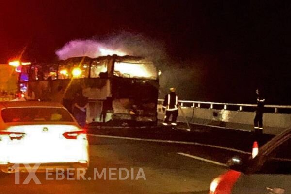 Mədinəyə gedən zəvvarlar qəzaya düşdü