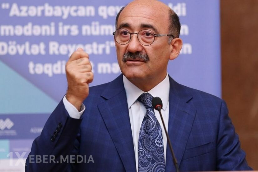 Əbülfəs Qarayev Londonda ingilislərə “dərs” keçir