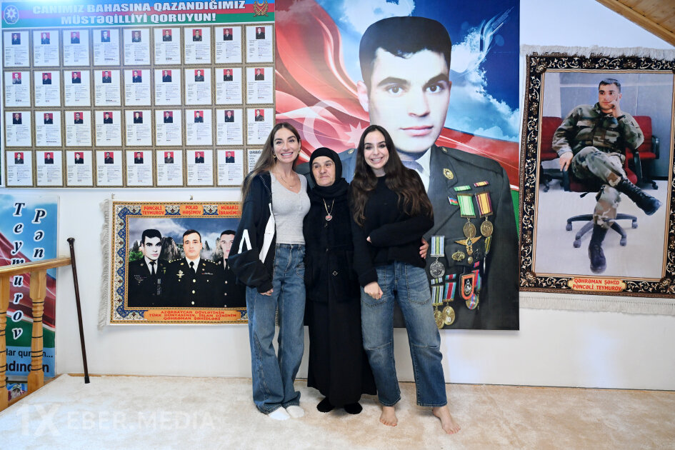 Prezidentin qızları Pəncəli Teymurovun ailəsini ziyarət etdi