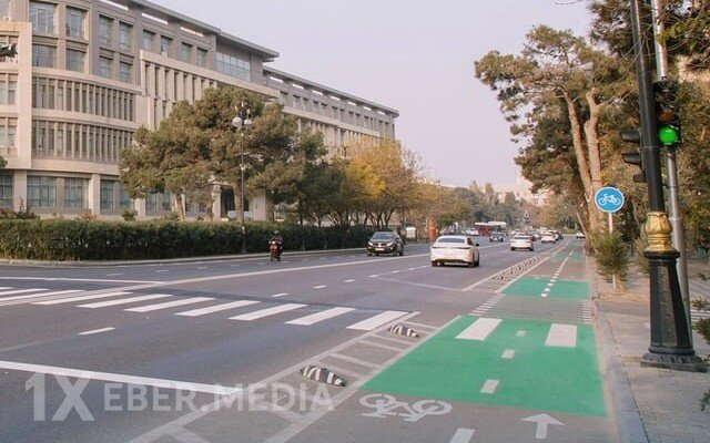 Bu yolda piyada keçidi təşkil edildi