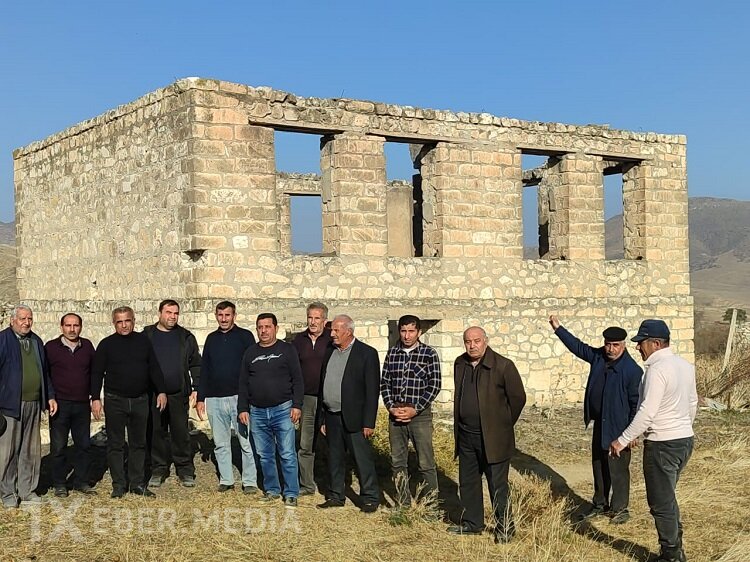 Ağdamın başçısı kəndlərin  tarixini "silir"-İDDİA