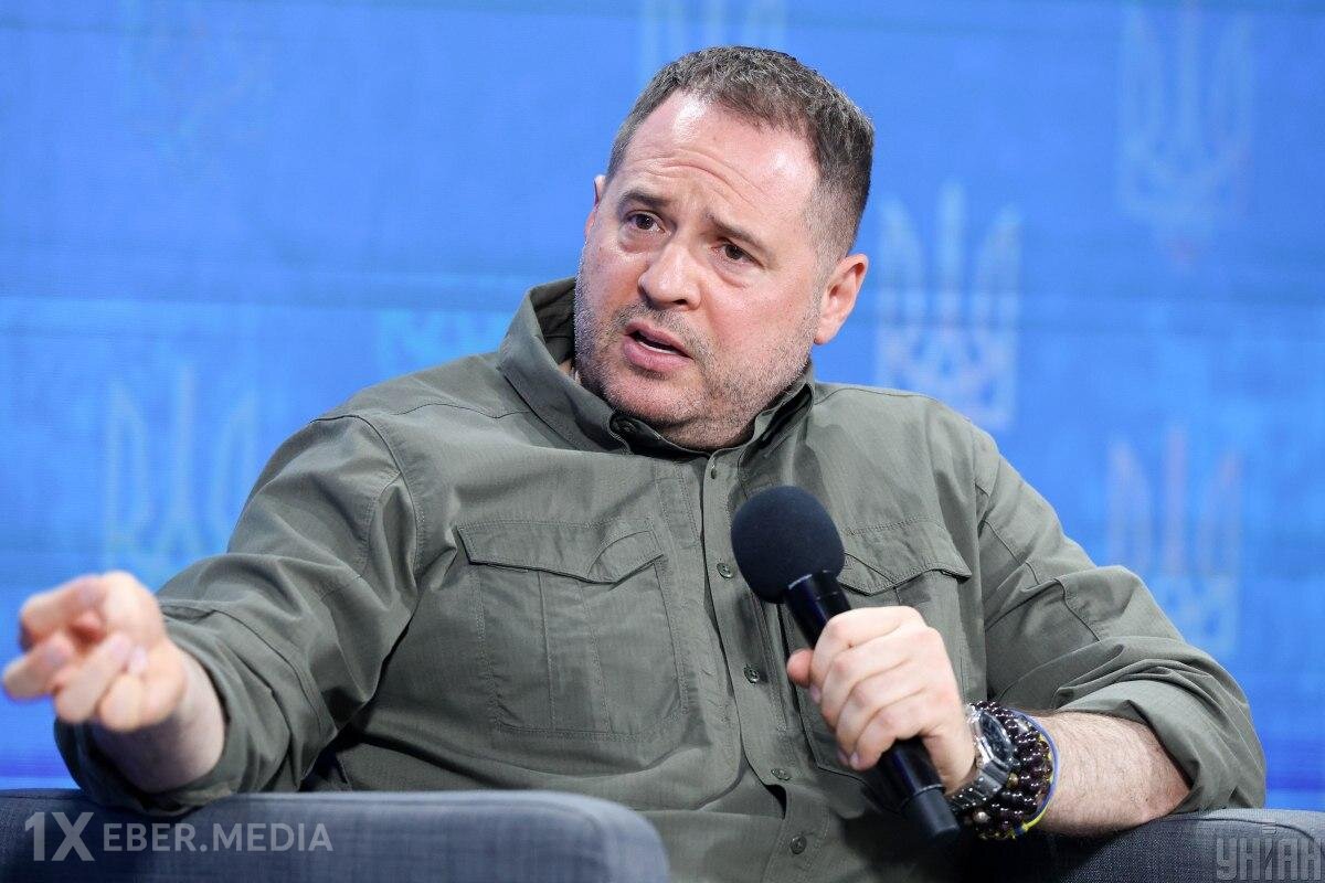 Zelenskinin istefa verən “sağ əli” cəbhəyə GETDİ