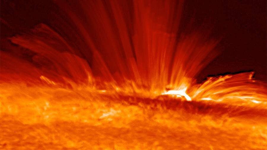 Rusiya Elmlər Akademiyası Yer üzündə G2-G3 səviyyələrində güclü maqnit qasırğalarının başladığını bildirdi