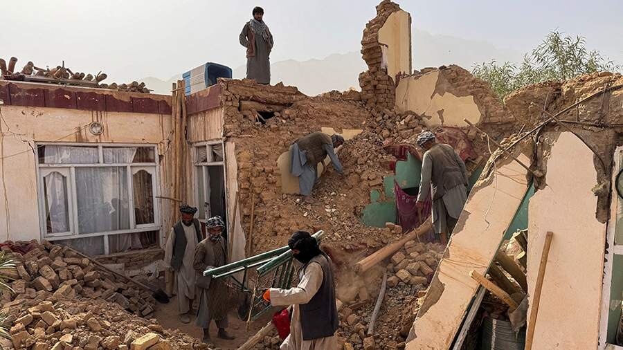 Əfqanıstanda zəlzələ nəticəsində xəsarət alanların sayı 500 nəfəri keçib