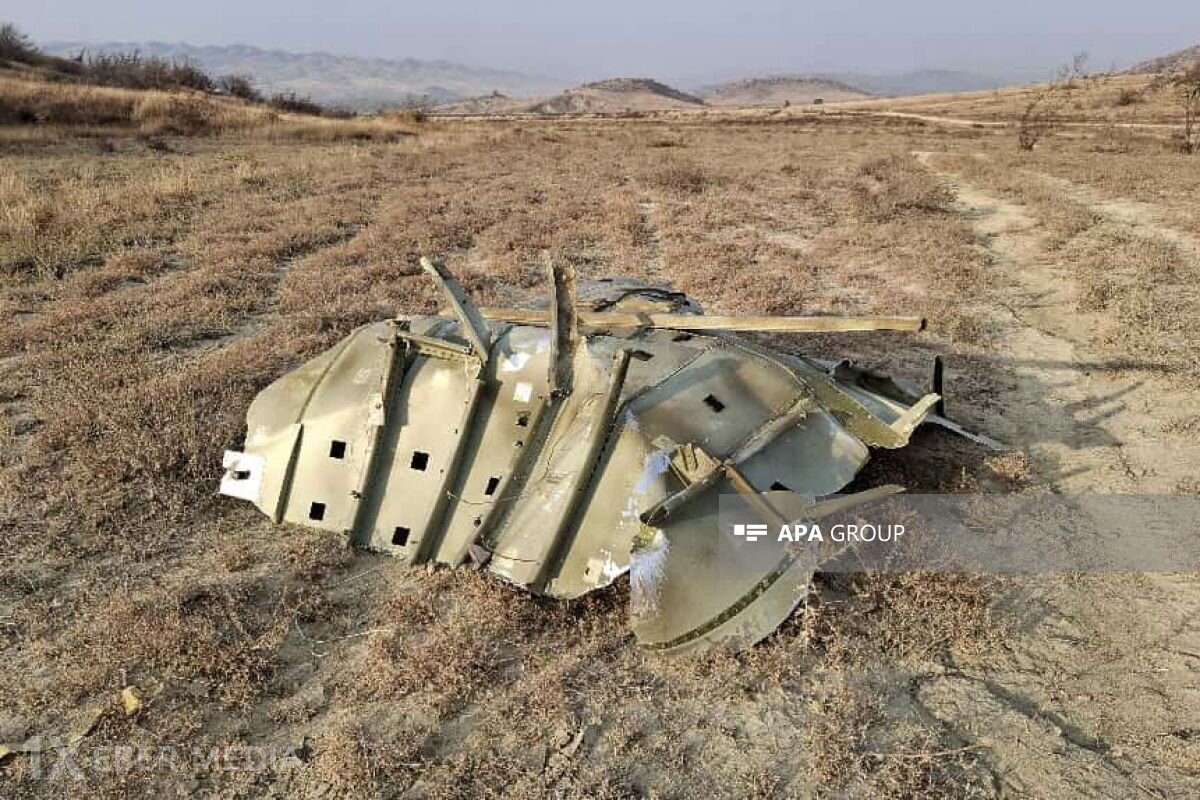 Təyyarənin qəzaya uğradığı yerdən – YENİ GÖRÜNTÜLƏR