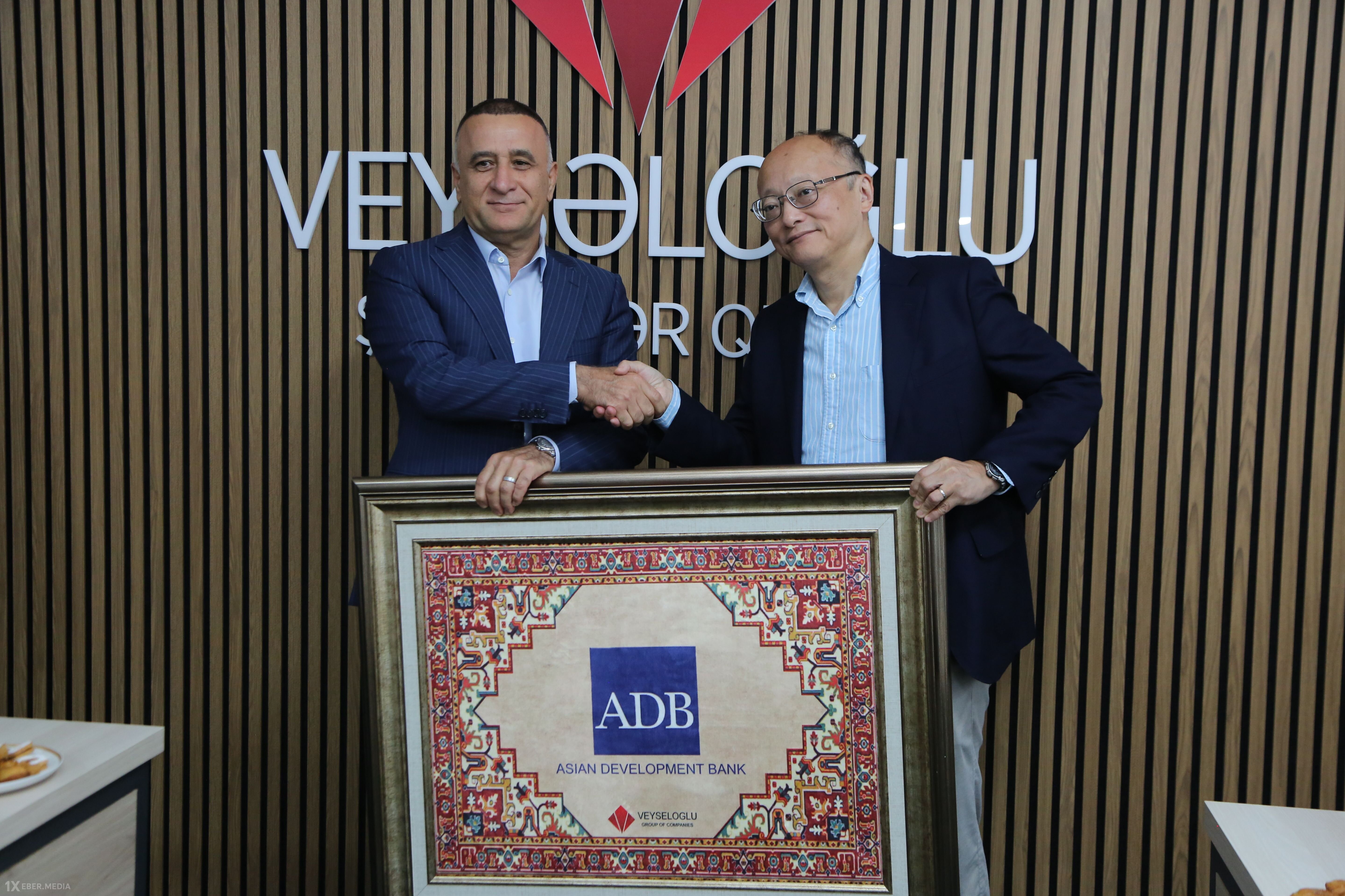 AİB prezidenti “Veysəloğlu”nun logistika mərkəzi ilə tanış oldu