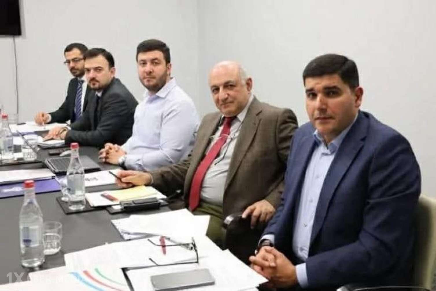 5 erməni eksperti Bakıya gətirən təyyarəyə 45 min dollar ödənildi