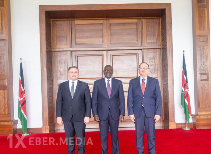 Azərbaycanın müdafiə sənayesi naziri Keniya Prezidenti ilə görüşüb