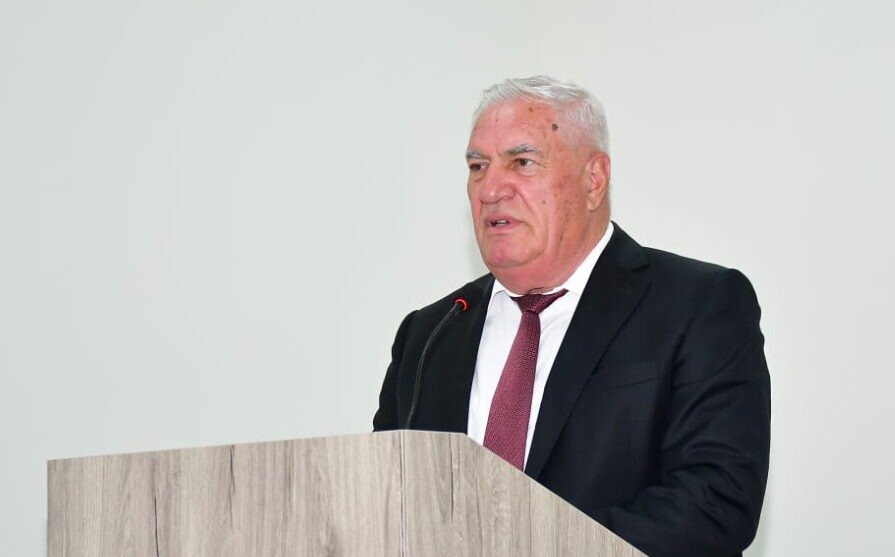 30 ildir icra başçısı olan Novruzov...