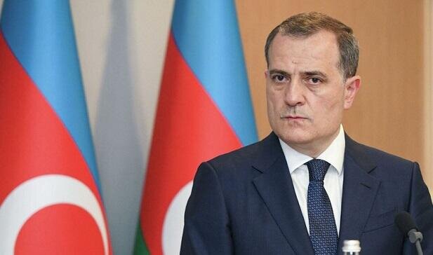 Ceyhun Bayramov Əlcəzairə getdi