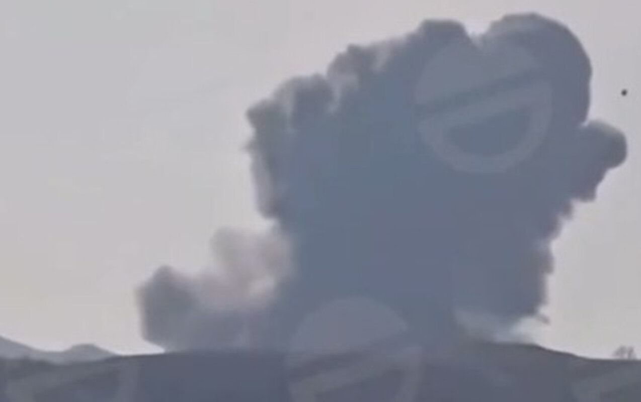 Türk hərbçilərin də olduğu təyyarə qəzasından - Anbaan görüntülər+Video